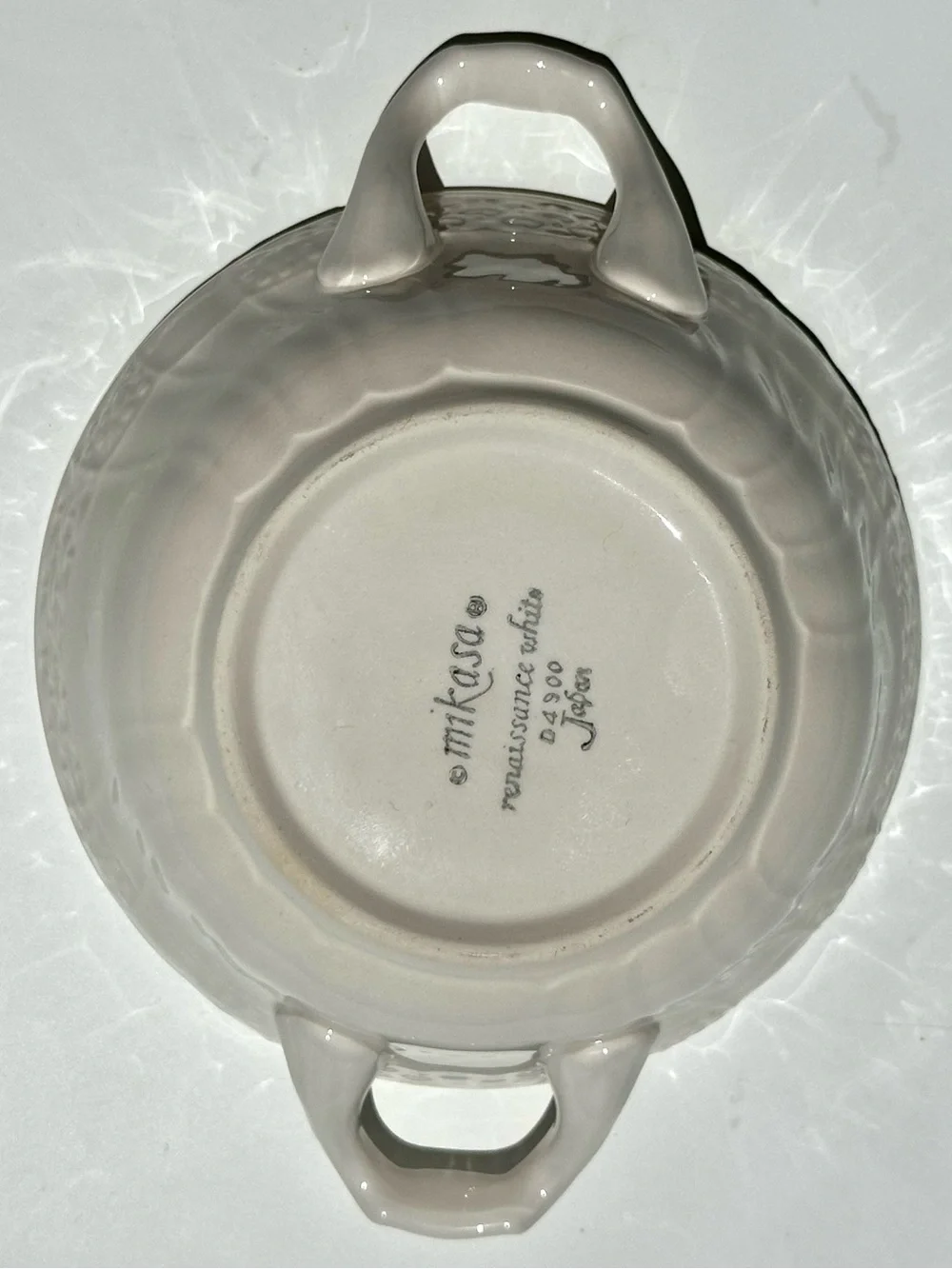Rare! MIKASA Renaissance White Double-Handled Flat Cream Soup Bowl, 4 3/4”